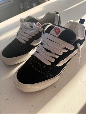 Vans- Knu Skool Shoe